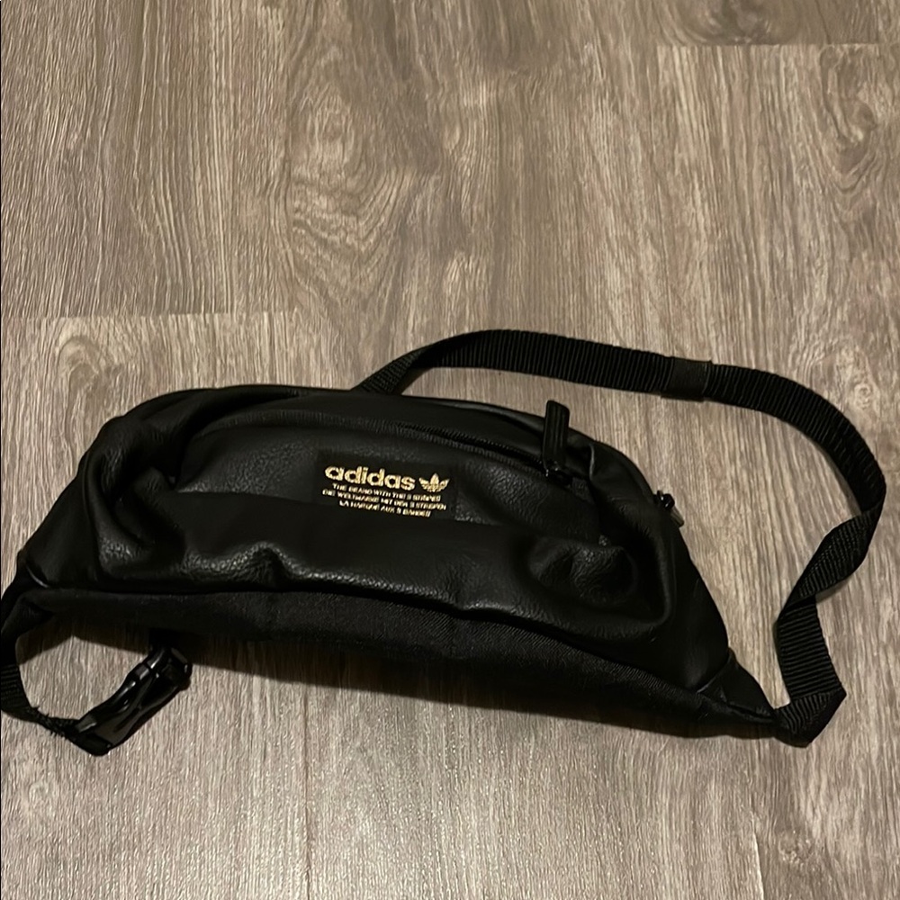 Adidas Black Belt Bag Modern Design
